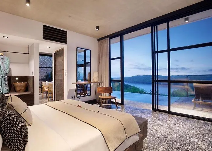 Maua Nusa Penida Bali Sakti