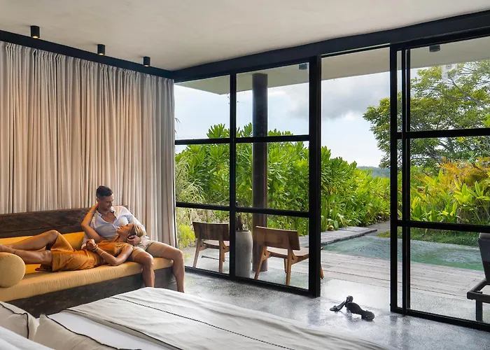 Maua Nusa Penida Bali リゾート