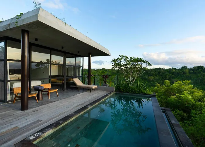 Maua Nusa Penida Bali Sakti