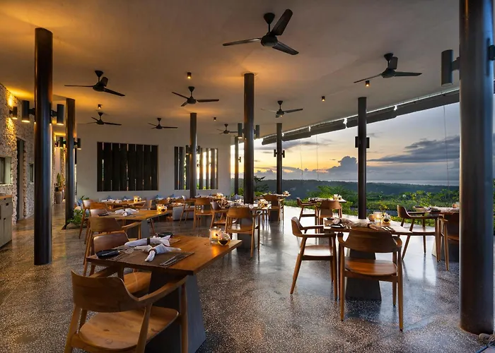 Maua Nusa Penida Bali リゾート 5*