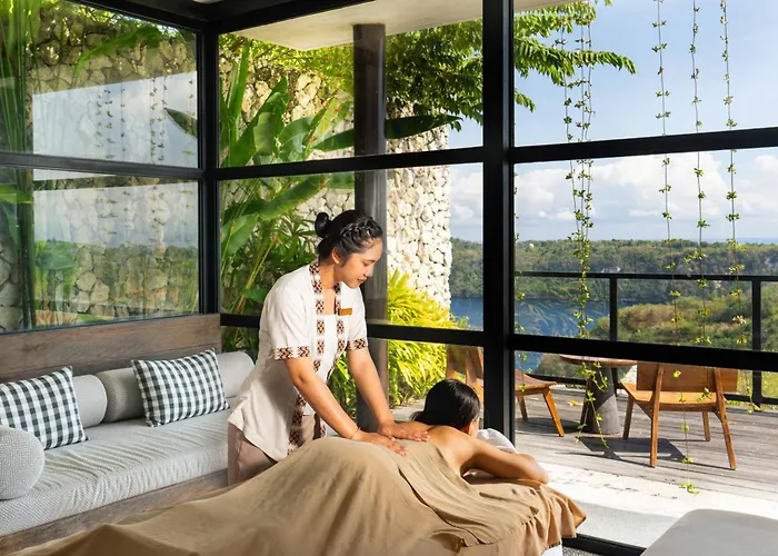 Maua Nusa Penida Bali リゾート 5*