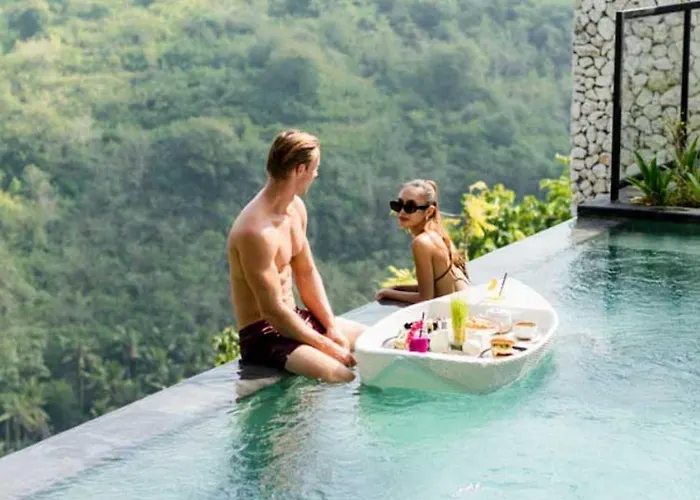 Maua Nusa Penida Bali リゾート