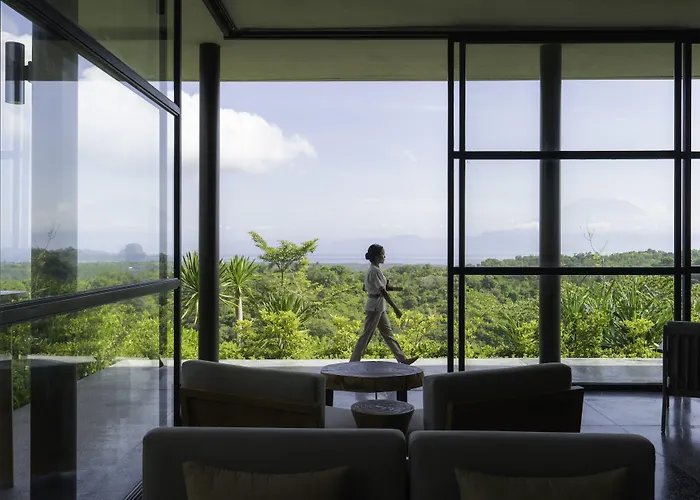 Resort Maua Nusa Penida Bali 5*